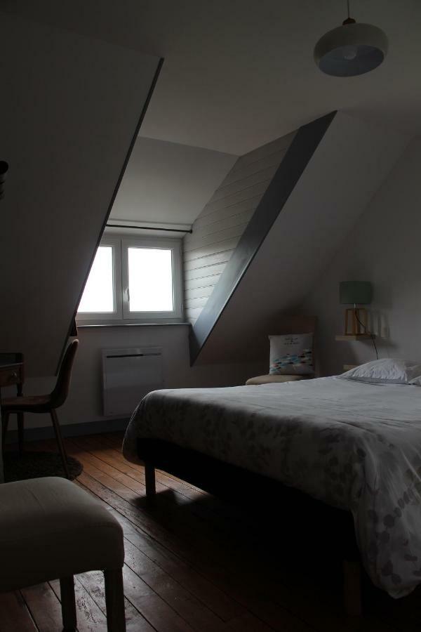Hôtel L' Abri cotier à Saint-Jean-le-Thomas Extérieur photo